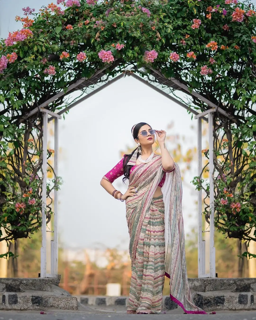 ZEE TV Actress Sreemukhi in Traditional Green Saree Pink Blouse